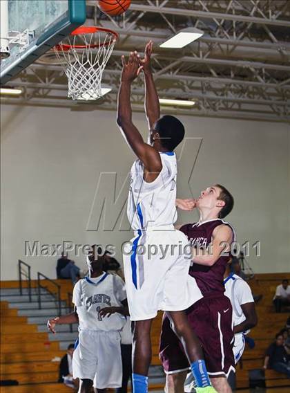 Thumbnail 1 in Chavez vs. Cinco Ranch (McDonald's Texas Invitational) photogallery.
