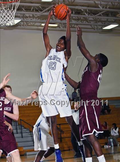 Thumbnail 1 in Chavez vs. Cinco Ranch (McDonald's Texas Invitational) photogallery.