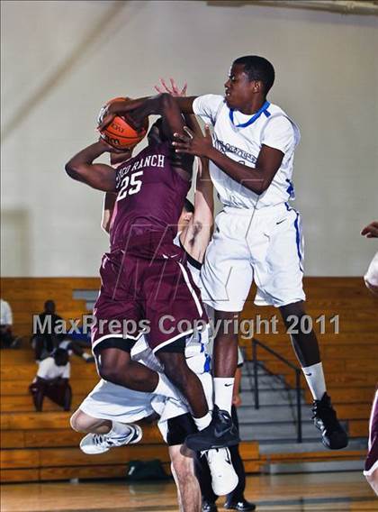 Thumbnail 1 in Chavez vs. Cinco Ranch (McDonald's Texas Invitational) photogallery.