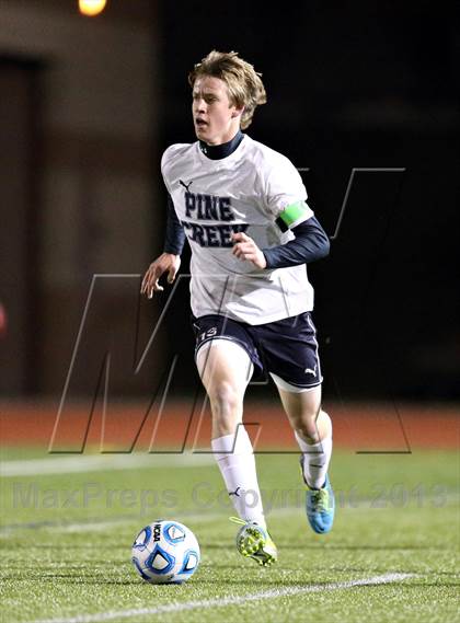 Thumbnail 2 in Pine Creek vs. Boulder (CHSAA 5A Semifinal) photogallery.
