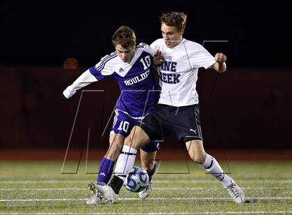 Thumbnail 2 in Pine Creek vs. Boulder (CHSAA 5A Semifinal) photogallery.