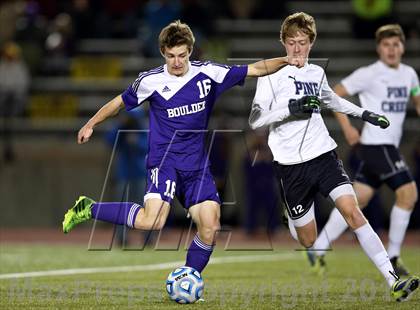 Thumbnail 2 in Pine Creek vs. Boulder (CHSAA 5A Semifinal) photogallery.