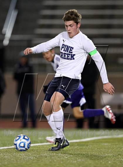 Thumbnail 3 in Pine Creek vs. Boulder (CHSAA 5A Semifinal) photogallery.