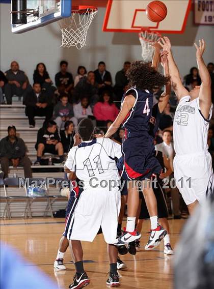 Thumbnail 2 in Bellarmine-Jefferson @ St. Genevieve photogallery.