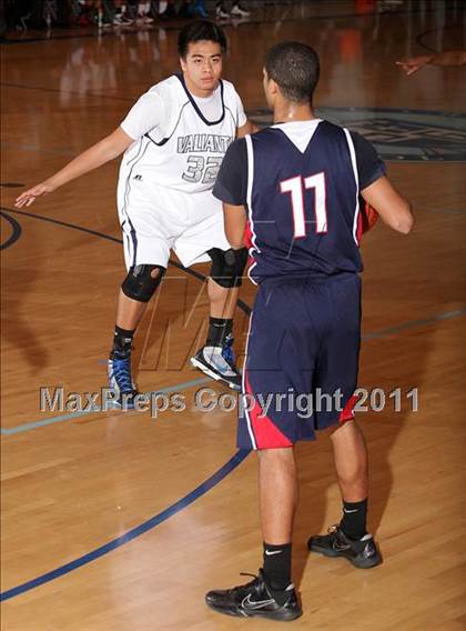Thumbnail 3 in Bellarmine-Jefferson @ St. Genevieve photogallery.
