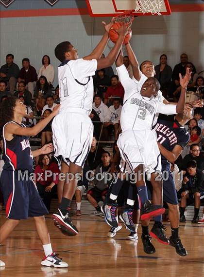 Thumbnail 1 in Bellarmine-Jefferson @ St. Genevieve photogallery.