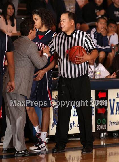 Thumbnail 3 in Bellarmine-Jefferson @ St. Genevieve photogallery.