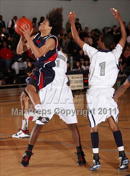 Thumbnail 2 in Bellarmine-Jefferson @ St. Genevieve photogallery.