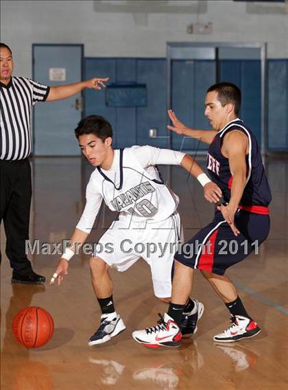 Thumbnail 3 in Bellarmine-Jefferson @ St. Genevieve photogallery.
