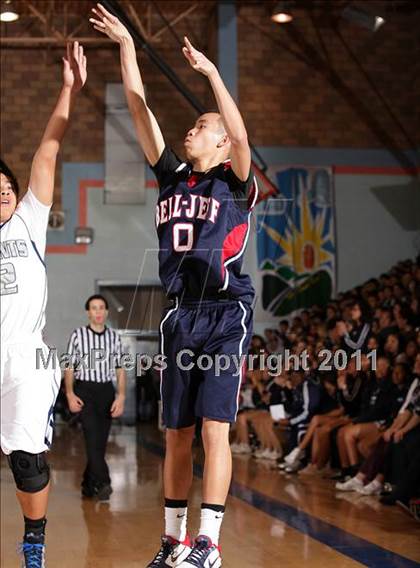 Thumbnail 2 in Bellarmine-Jefferson @ St. Genevieve photogallery.