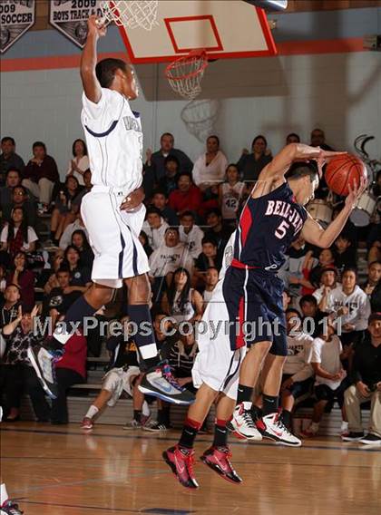 Thumbnail 2 in Bellarmine-Jefferson @ St. Genevieve photogallery.
