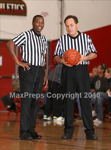 Thumbnail 1 in View Park vs. Mira Costa (Seahawk Classic) photogallery.