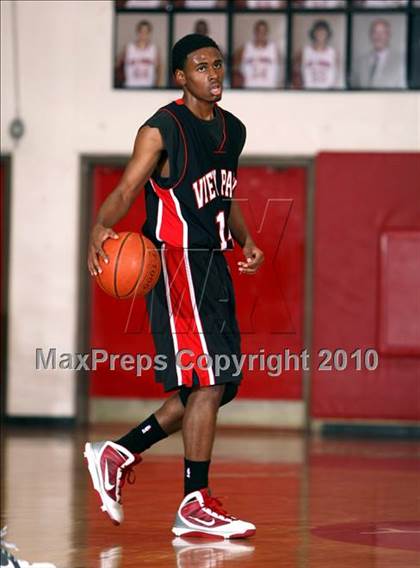 Thumbnail 3 in View Park vs. Mira Costa (Seahawk Classic) photogallery.