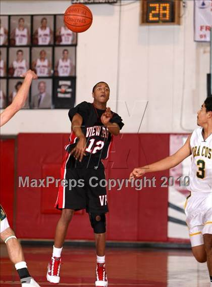 Thumbnail 3 in View Park vs. Mira Costa (Seahawk Classic) photogallery.