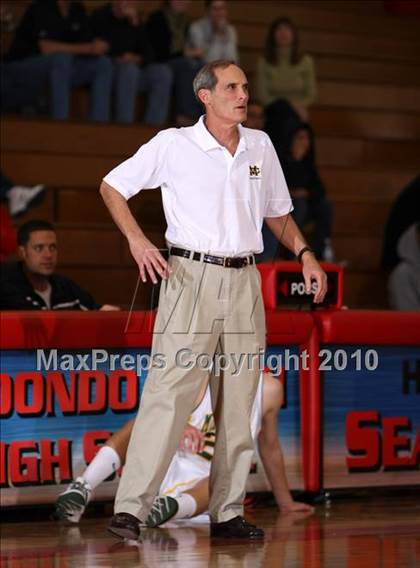 Thumbnail 2 in View Park vs. Mira Costa (Seahawk Classic) photogallery.