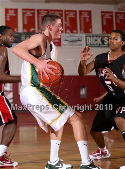 Thumbnail 3 in View Park vs. Mira Costa (Seahawk Classic) photogallery.