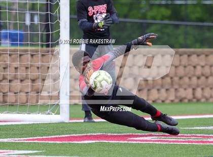 Thumbnail 1 in Lee vs. Rockwall-Heath (UIL 6A Final) photogallery.