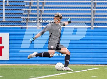 Thumbnail 1 in Lee vs. Rockwall-Heath (UIL 6A Final) photogallery.