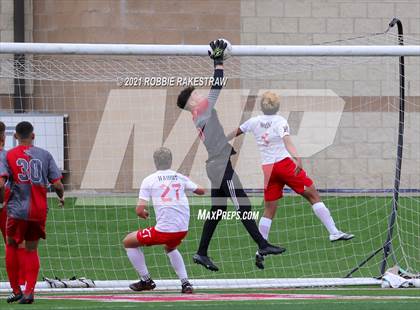 Thumbnail 2 in Lee vs. Rockwall-Heath (UIL 6A Final) photogallery.