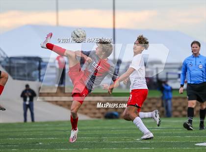 Thumbnail 3 in Lee vs. Rockwall-Heath (UIL 6A Final) photogallery.