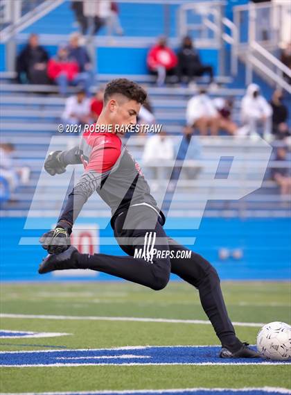 Thumbnail 3 in Lee vs. Rockwall-Heath (UIL 6A Final) photogallery.