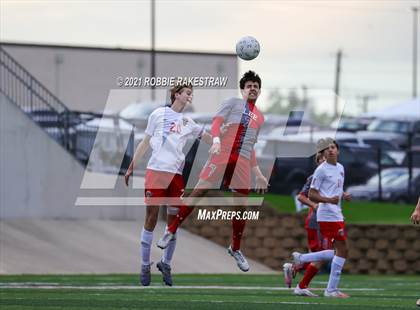 Thumbnail 3 in Lee vs. Rockwall-Heath (UIL 6A Final) photogallery.