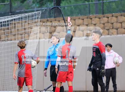 Thumbnail 1 in Lee vs. Rockwall-Heath (UIL 6A Final) photogallery.