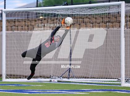Thumbnail 2 in Lee vs. Rockwall-Heath (UIL 6A Final) photogallery.