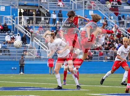 Thumbnail 2 in Lee vs. Rockwall-Heath (UIL 6A Final) photogallery.