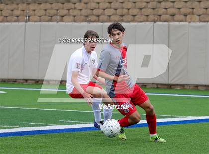 Thumbnail 2 in Lee vs. Rockwall-Heath (UIL 6A Final) photogallery.