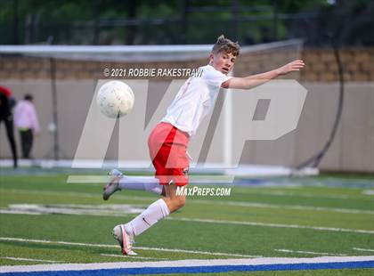 Thumbnail 2 in Lee vs. Rockwall-Heath (UIL 6A Final) photogallery.