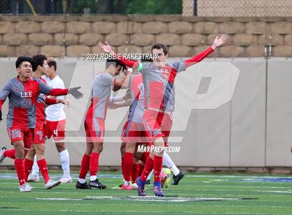 Thumbnail 1 in Lee vs. Rockwall-Heath (UIL 6A Final) photogallery.