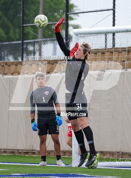 Thumbnail 1 in Lee vs. Rockwall-Heath (UIL 6A Final) photogallery.