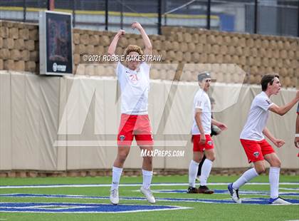 Thumbnail 2 in Lee vs. Rockwall-Heath (UIL 6A Final) photogallery.
