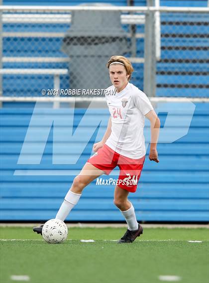 Thumbnail 1 in Lee vs. Rockwall-Heath (UIL 6A Final) photogallery.