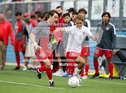 Thumbnail 3 in Lee vs. Rockwall-Heath (UIL 6A Final) photogallery.