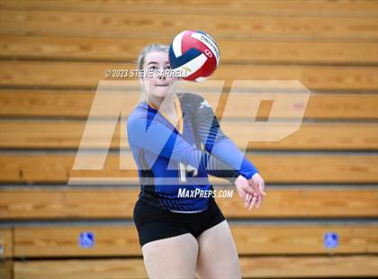 Thumbnail 2 in Fall River @ Maxwell (CIF NS Division 6 Championship) photogallery.