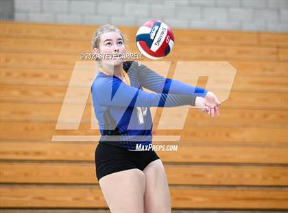 Thumbnail 1 in Fall River @ Maxwell (CIF NS Division 6 Championship) photogallery.
