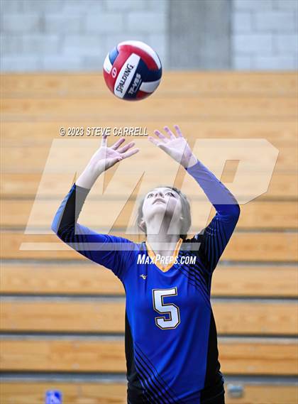 Thumbnail 2 in Fall River @ Maxwell (CIF NS Division 6 Championship) photogallery.