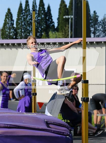 Thumbnail 2 in Tigard @ Sunset (High Jump) photogallery.