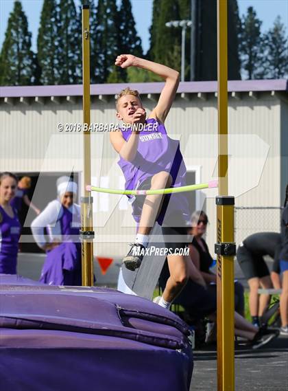 Thumbnail 1 in Tigard @ Sunset (High Jump) photogallery.
