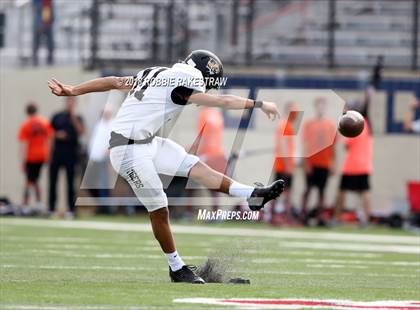 Thumbnail 2 in Aledo vs. Bentonville photogallery.