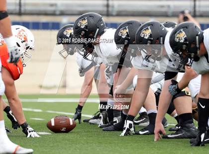 Thumbnail 2 in Aledo vs. Bentonville photogallery.