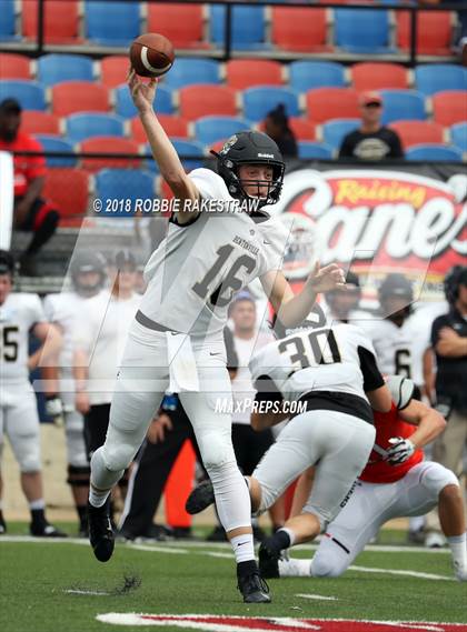 Thumbnail 3 in Aledo vs. Bentonville photogallery.