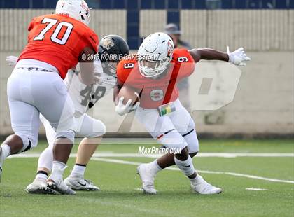 Thumbnail 3 in Aledo vs. Bentonville photogallery.
