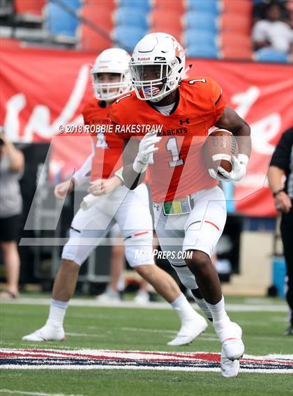 Thumbnail 2 in Aledo vs. Bentonville photogallery.