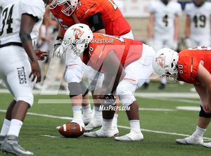 Thumbnail 2 in Aledo vs. Bentonville photogallery.