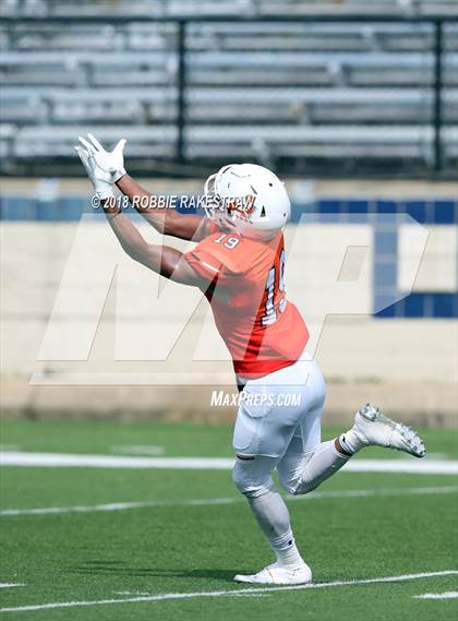 Thumbnail 3 in Aledo vs. Bentonville photogallery.