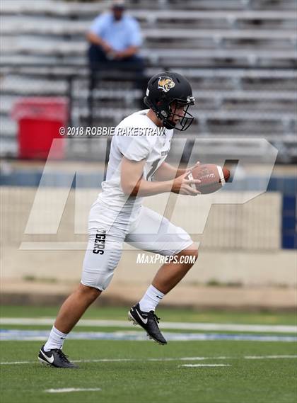 Thumbnail 2 in Aledo vs. Bentonville photogallery.