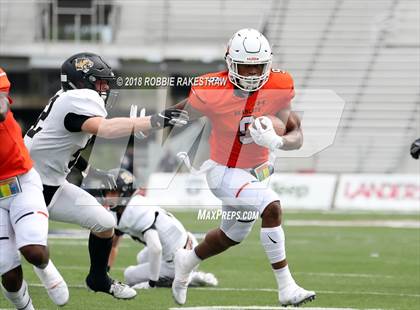 Thumbnail 3 in Aledo vs. Bentonville photogallery.